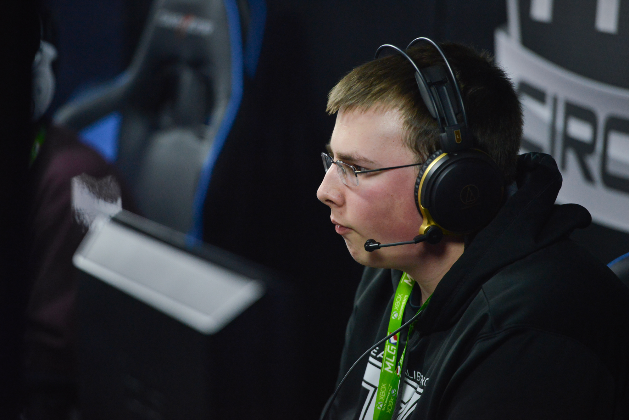 Sharp and Neslo s team join Pure Gaming for Call of Duty 