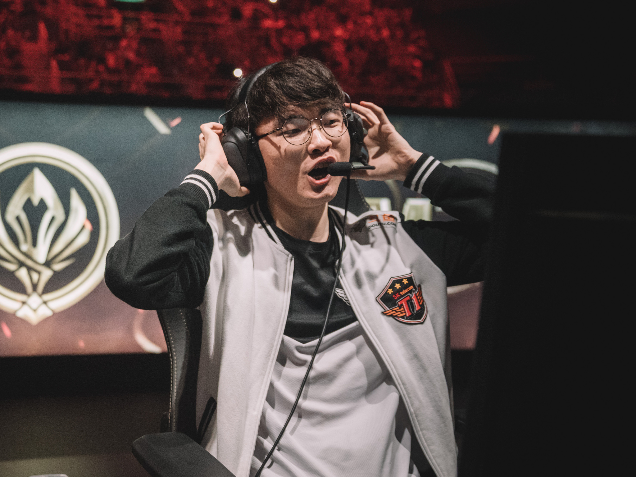 Faker Brings Up 100 LoL Worlds Games With Win Over C9
