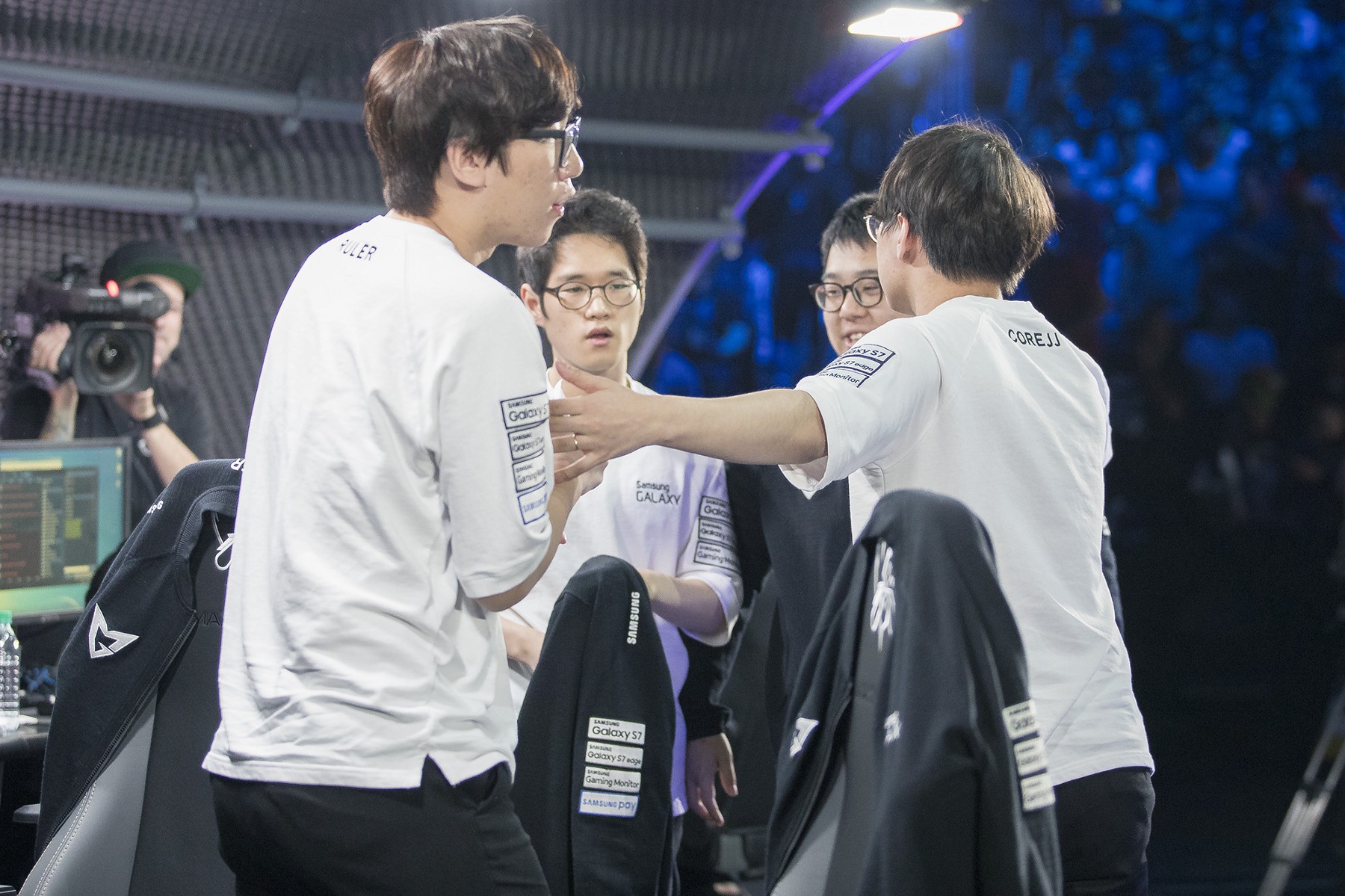 Samsung Galaxy keeps the majority of its League roster Dot Esports