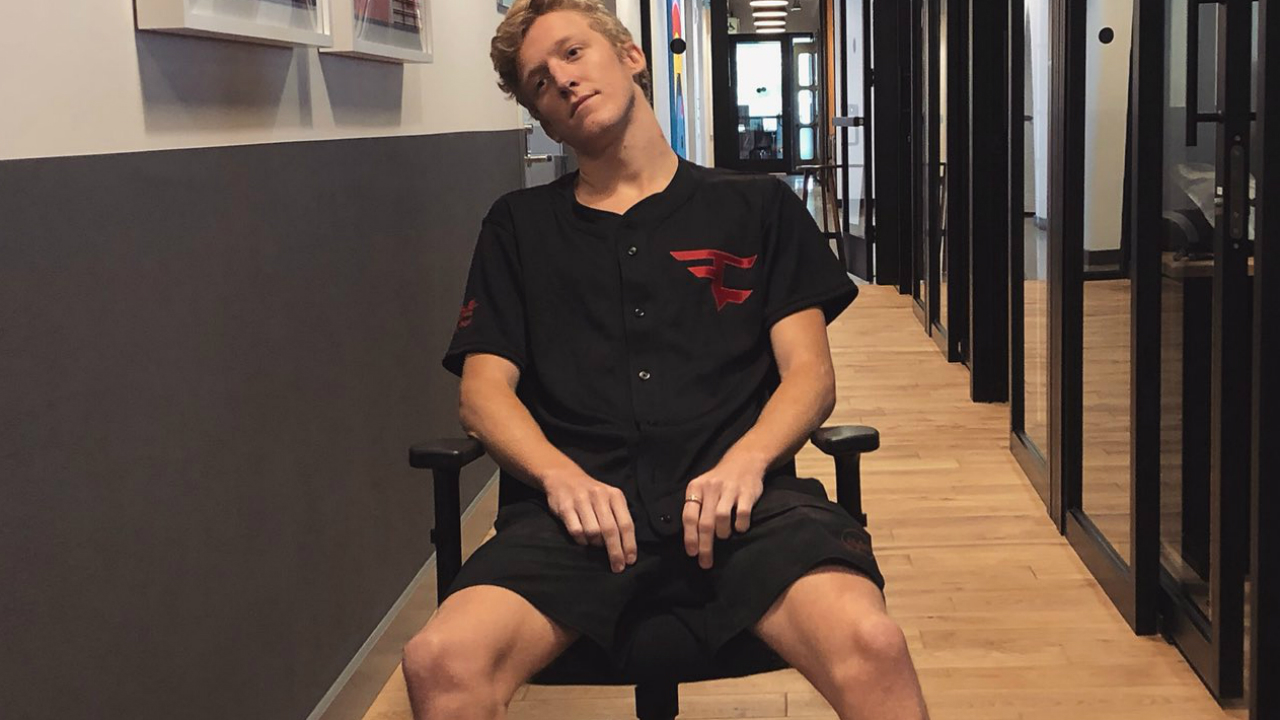 How many subs does tfue have