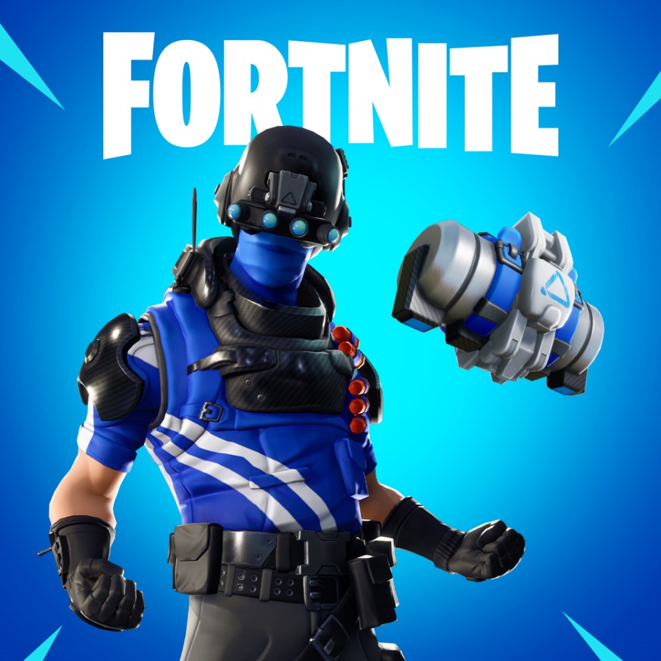 Fortnite S Carbon Pack Is Revealed As New Playstation Plus Exclusive Skin Set Dot Esports