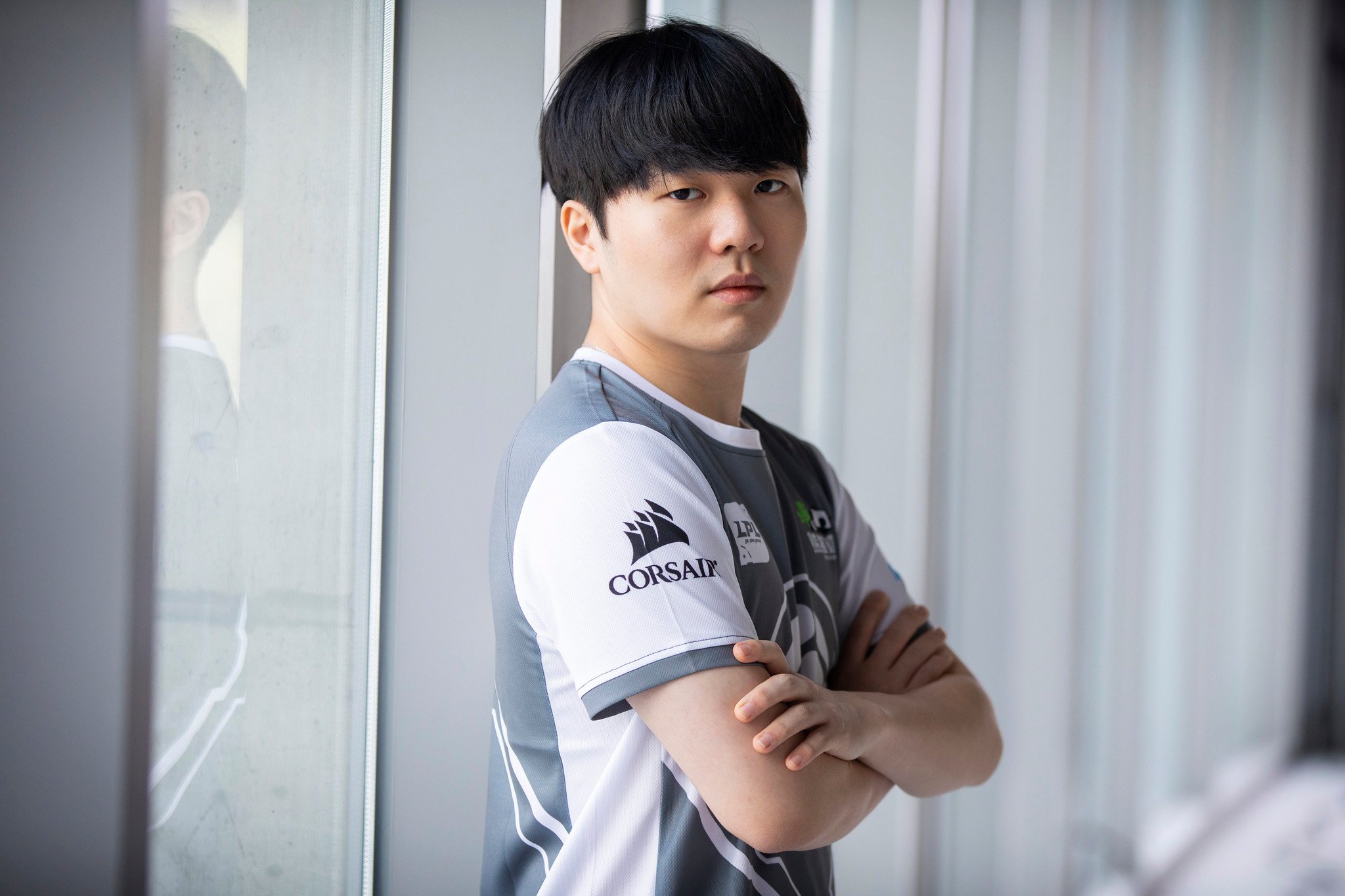 Invictus Gaming's Rookie to take LPL hiatus due to family health issues |  Dot Esports