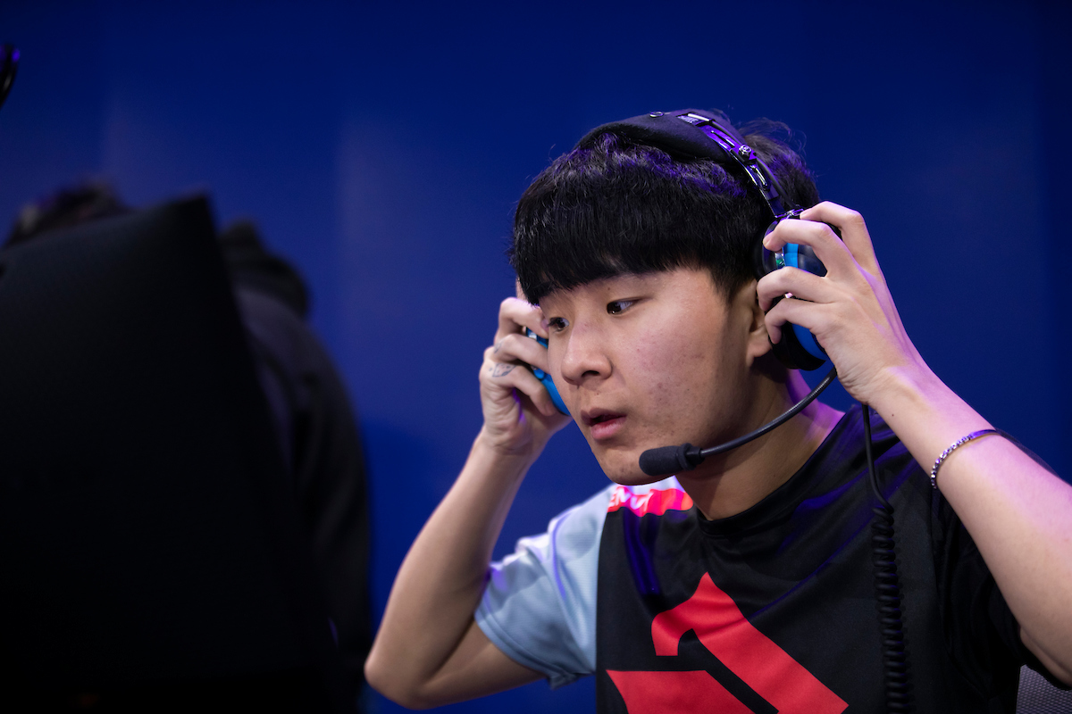 Shanghai Dragons Acquire Envy From Toronto Defiant Dot Esports
