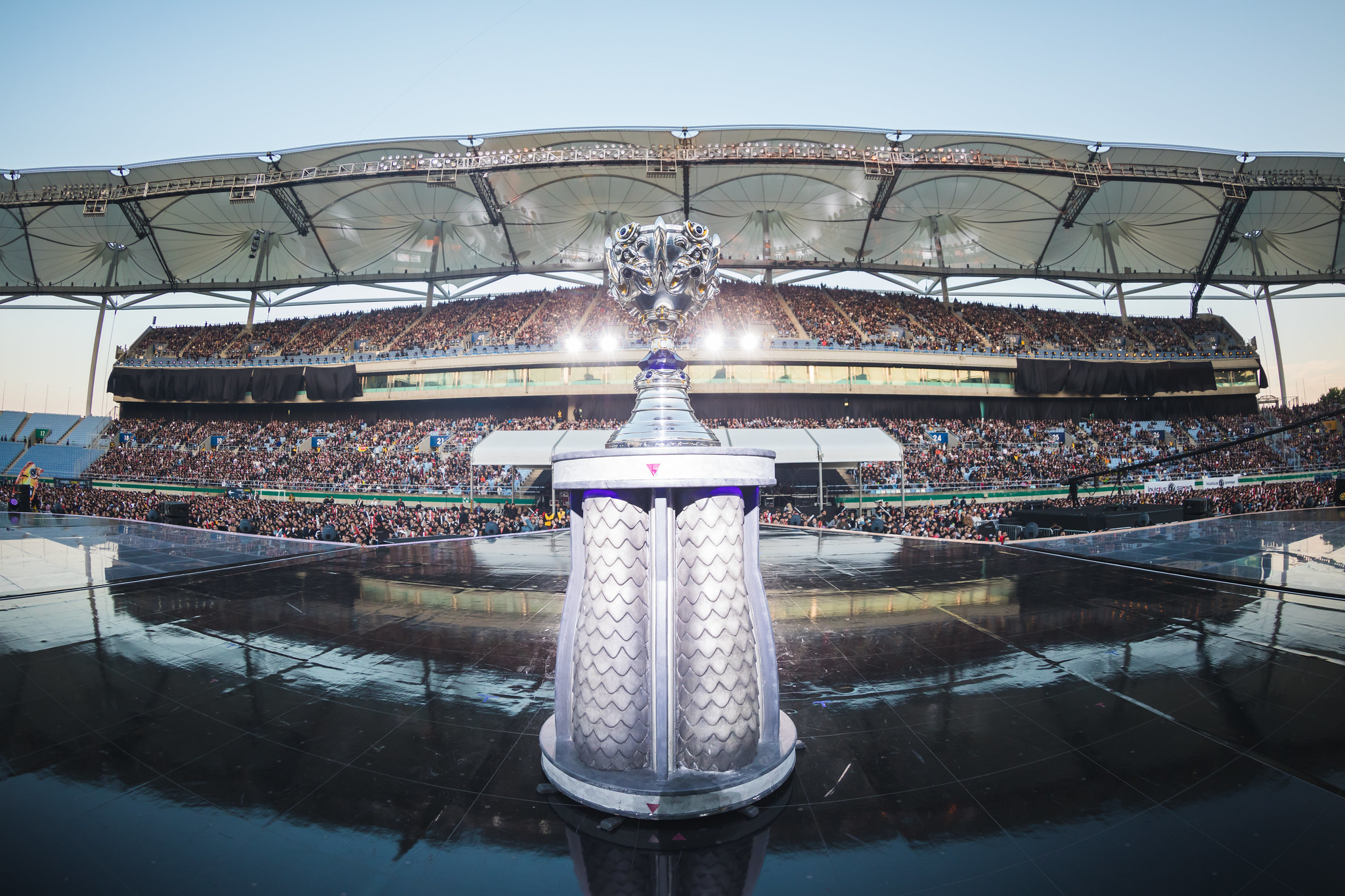 League Worlds 19 Dates Announced To Be Held In Berlin Madrid And Paris Dot Esports