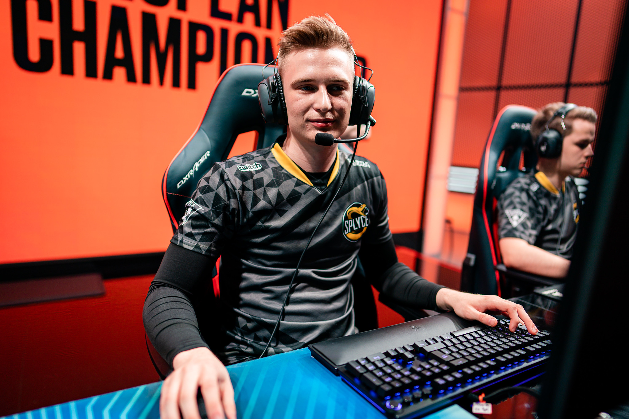 Splyce's Humanoid is becoming a mid lane superstar | Dot Esports