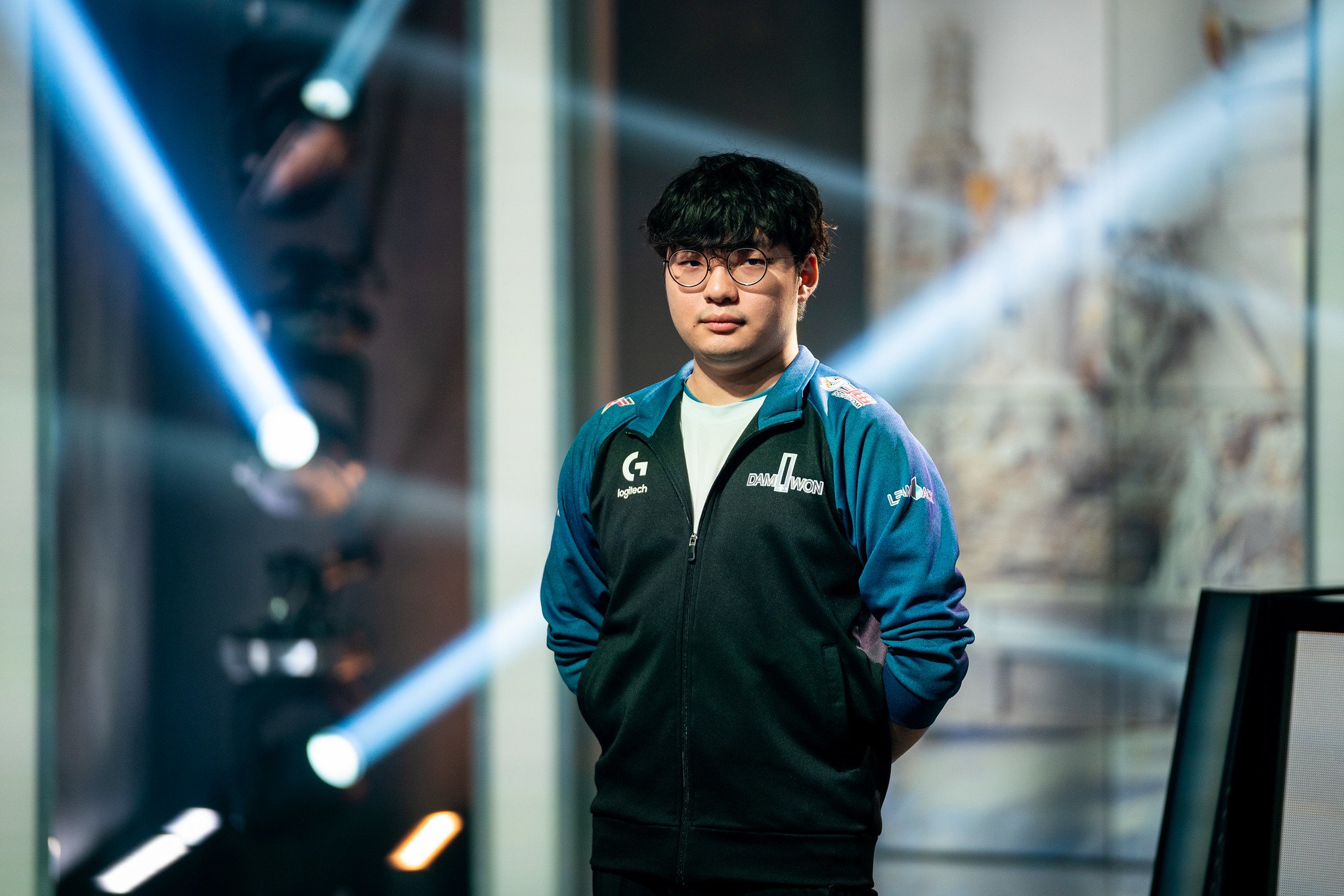 Damwon Gaming Dominate Their First 2 Matches Of Worlds 2019 To Start 2 0 Dot Esports