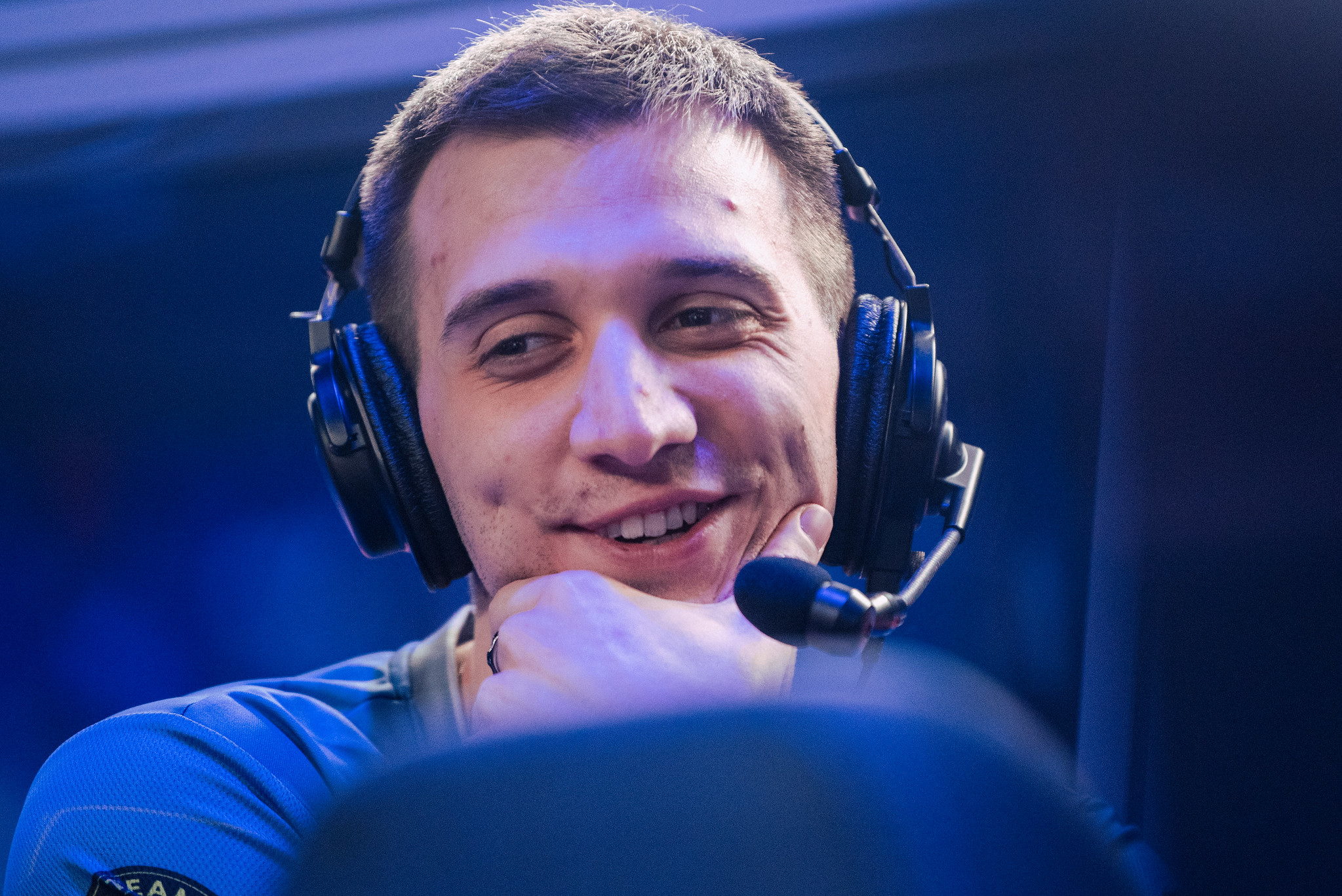Evil Geniuses' Arteezy goes live on Twitch for the first time ...