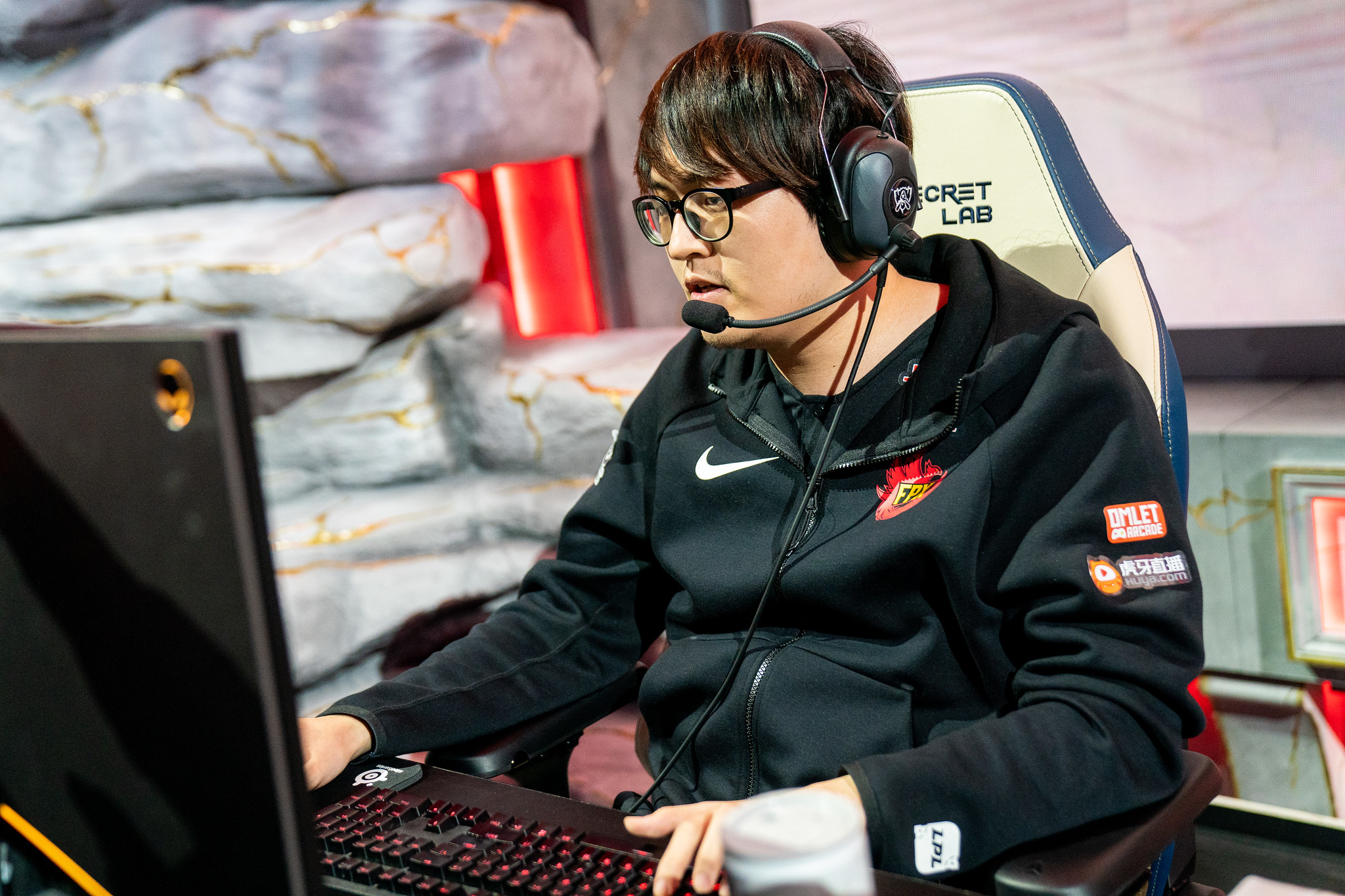 FunPlus Phoenix, Splyce Top Group B At Worlds 2019 - Dot Esports