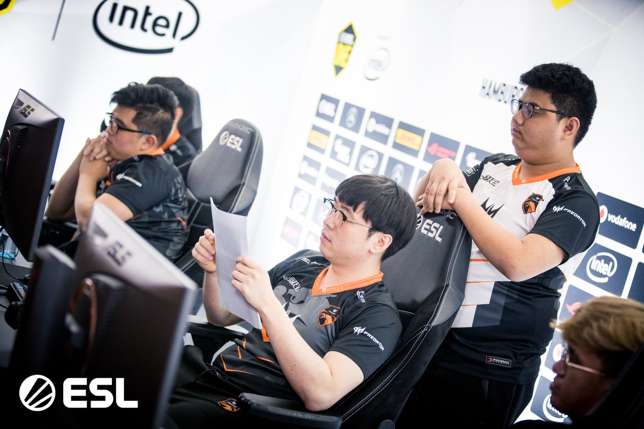 Tnc Predator Is 1 Round Away From A Near Perfect Run At Esl One Hamburg Dot Esports