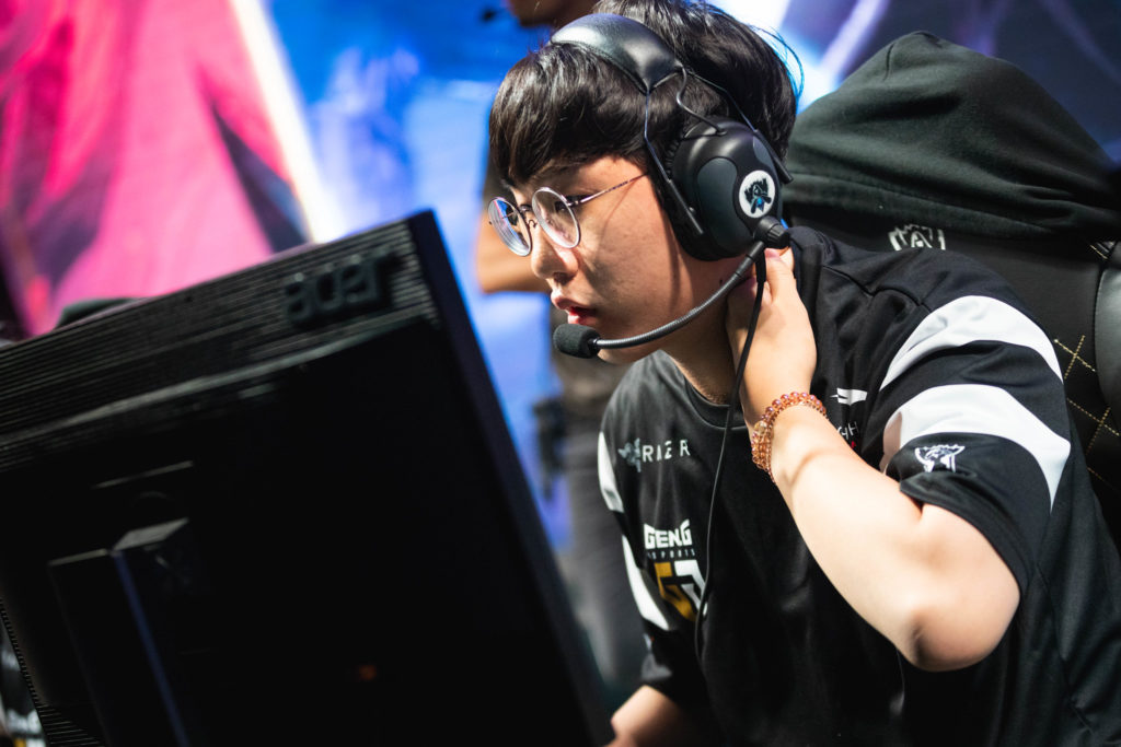 Kings of the bottom lane: The best ADC and Support duos at Worlds 2020 | Dot Esports