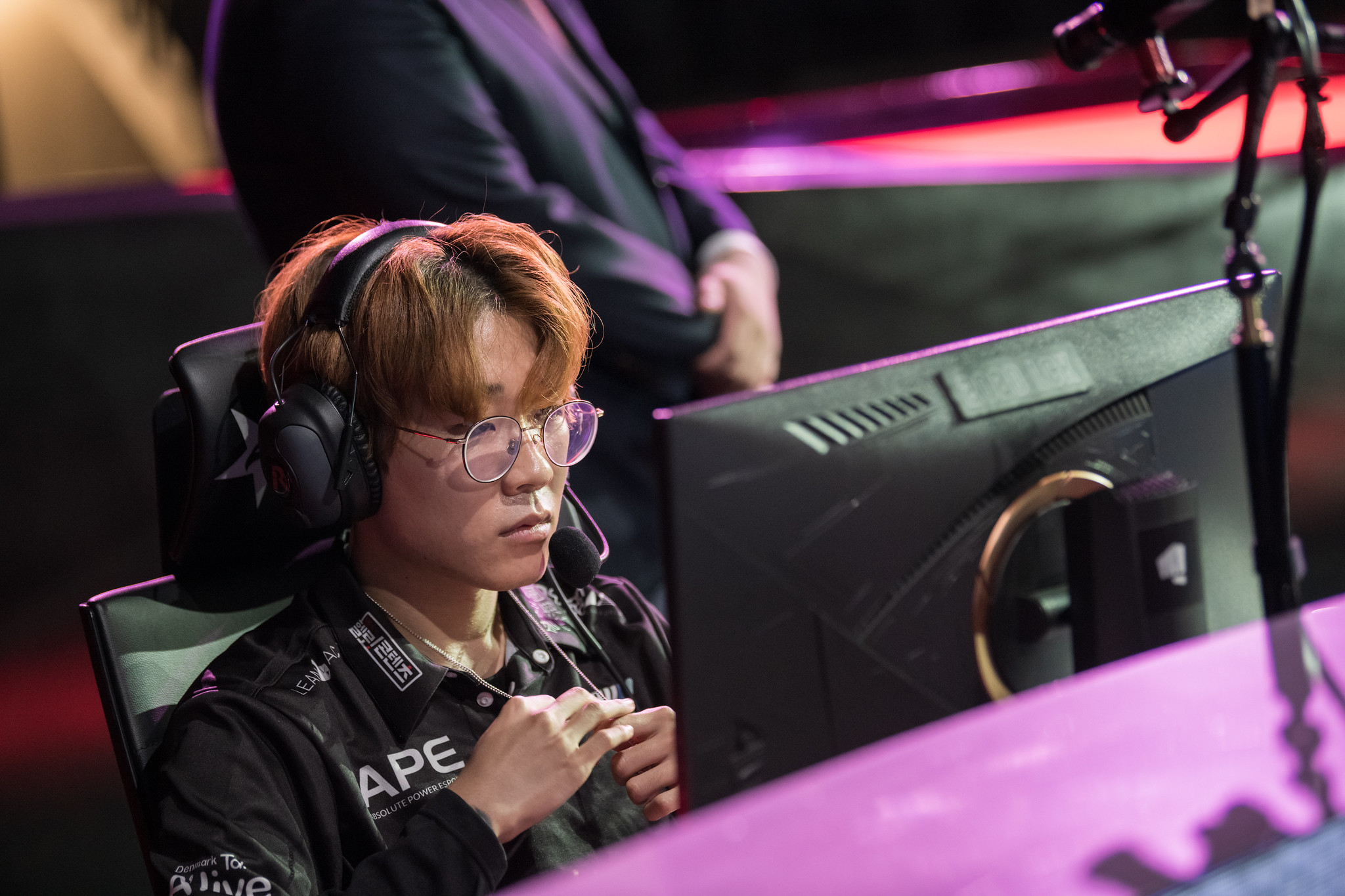 g promotes mid laner karis, signs jungler flawless and coach