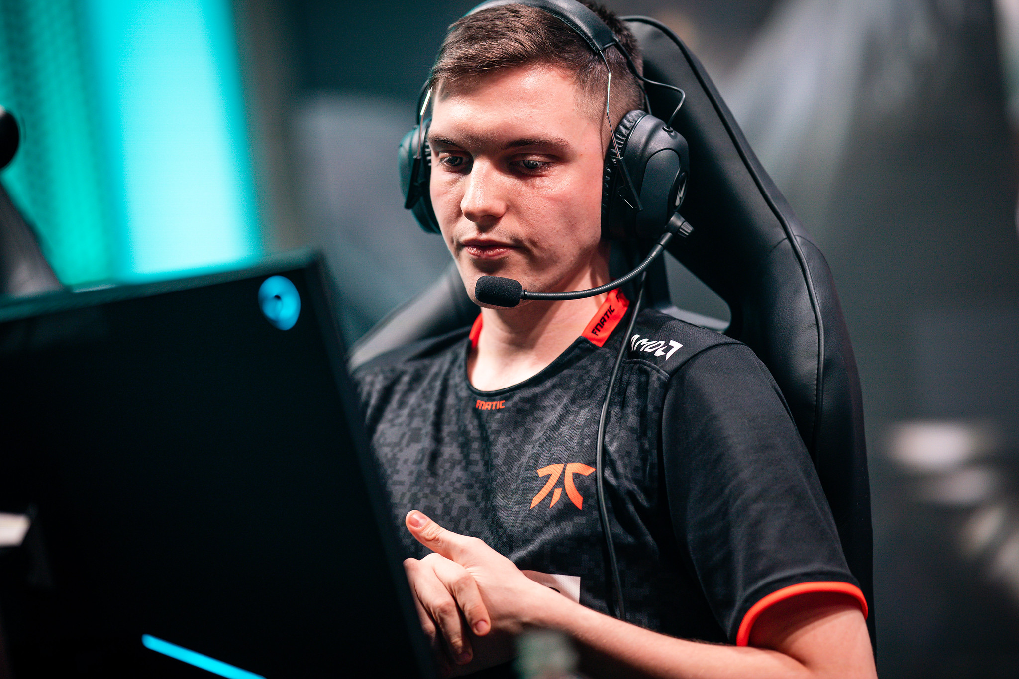 How Fnatic turned around an 0-2 weekend with a victory against Schalke ...