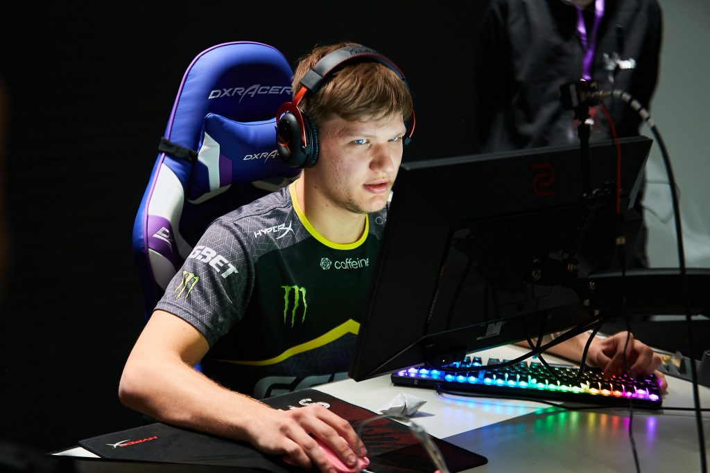 S1mple S Settings Crosshair And Viewmodel For Cs Go Dot Esports