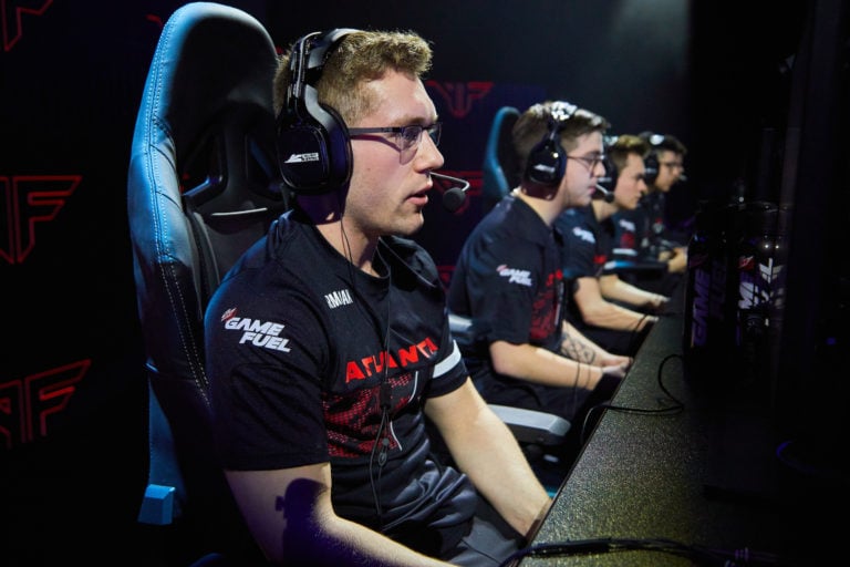 It’s never chalked: MajorManiak moves to Florida Mutineers, Davpadie benched before Call of Duty League Major 4 qualifiers