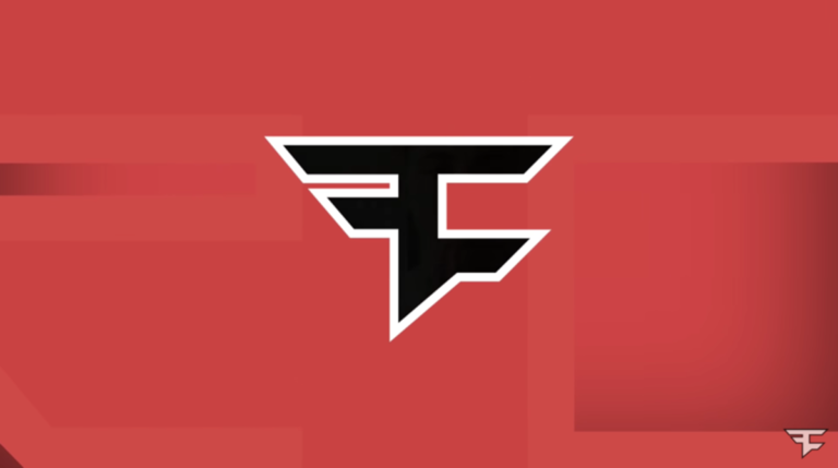 Change of FaZe plan: FaZe moves flyuh into starting roster in place of poach