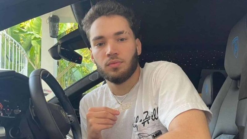 Mizkif Calls Out Adin Ross As Twitch s biggest D krider and He Thinks That s A Good Thing 
