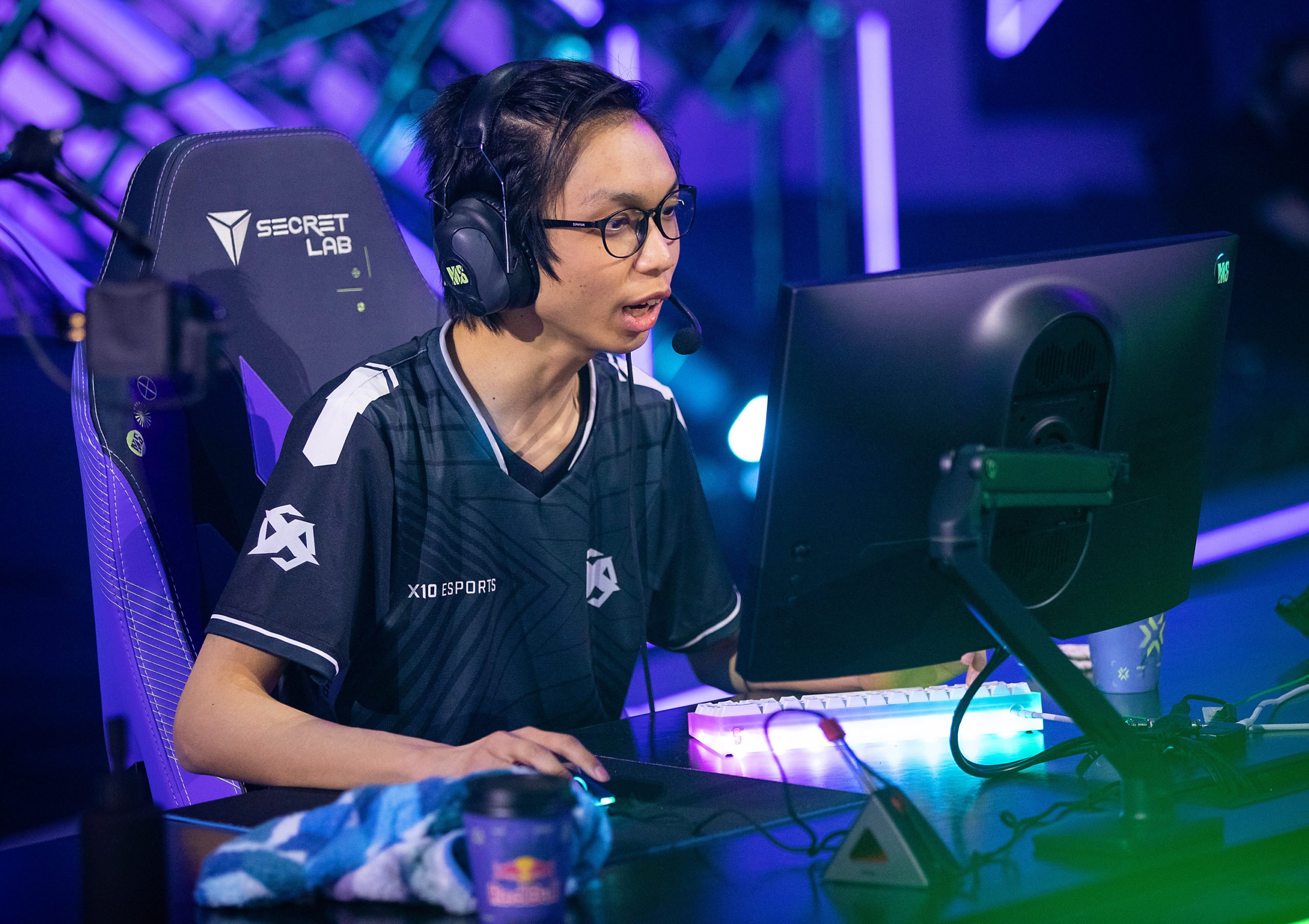 Patiphan steps down from X10's active VALORANT lineup due to a wrist