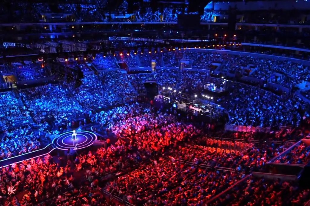 When does the 2022 League of Legends World Championship start? Dot