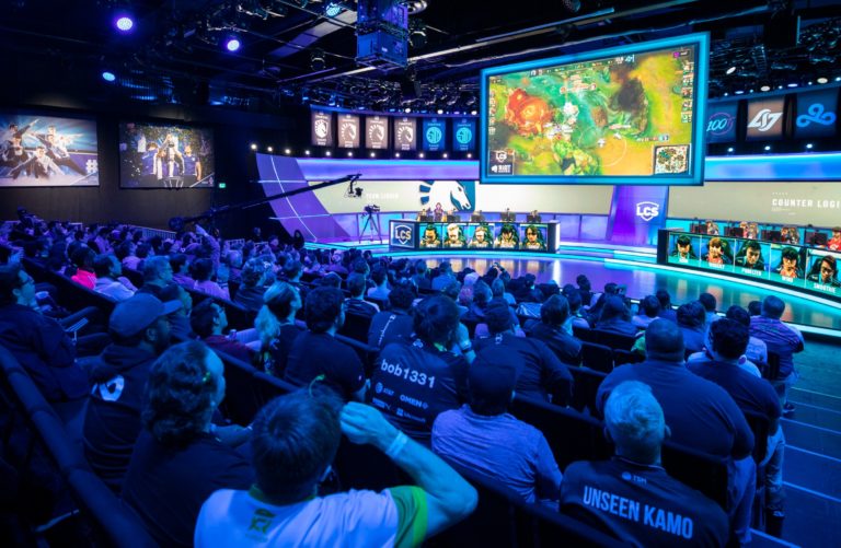 How esports agents help protect players and legitimize the industry