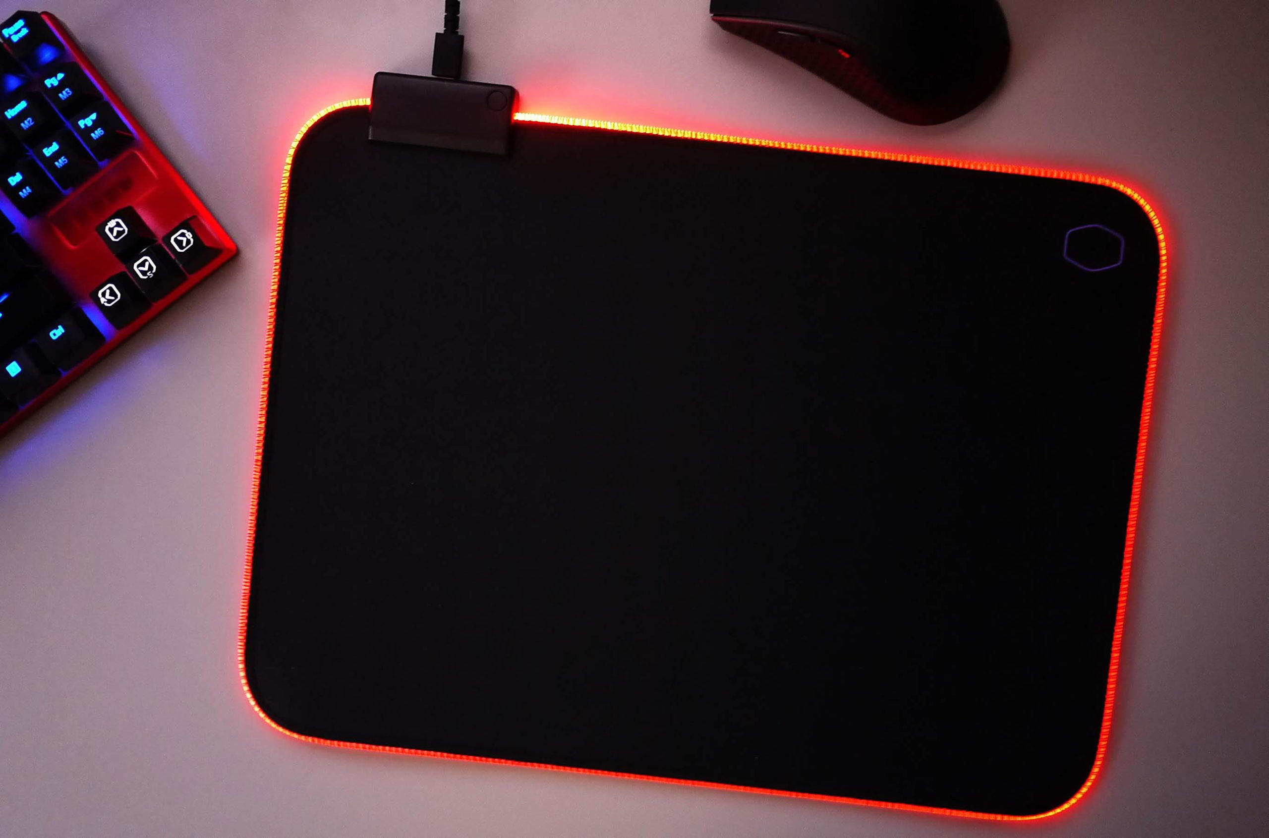 Difference between Hard And Soft Mouse Pads? 