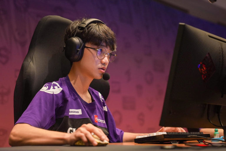 Former Overwatch League stars birdring and EFFECT make the jump to Apex Legends