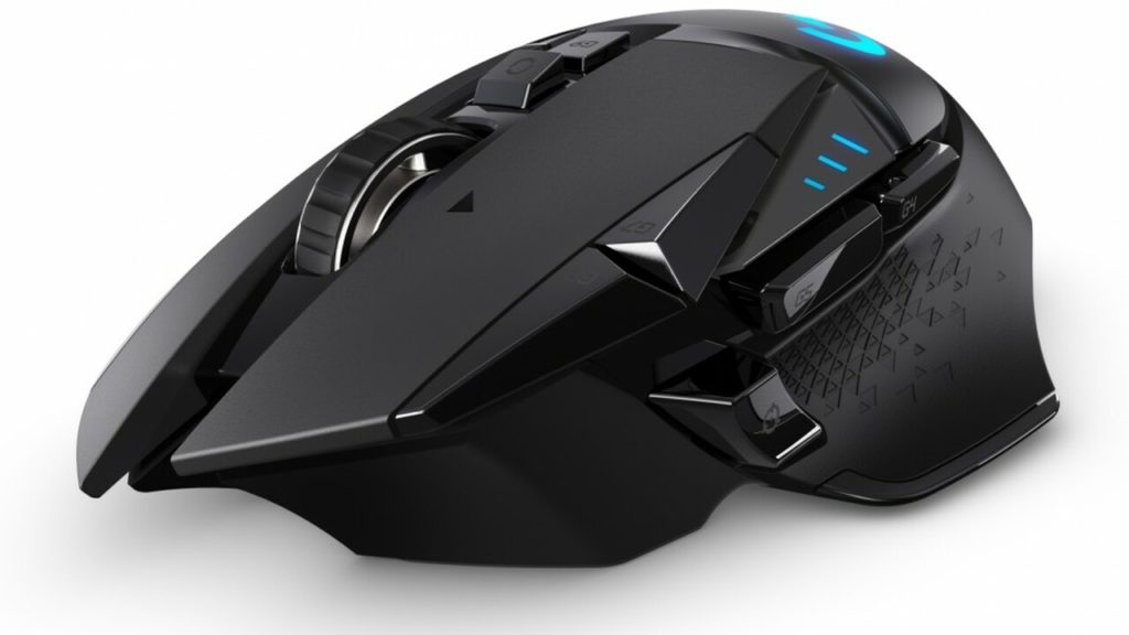 Comment utiliser le clavier et la souris sur la PS5 - Dot Esports