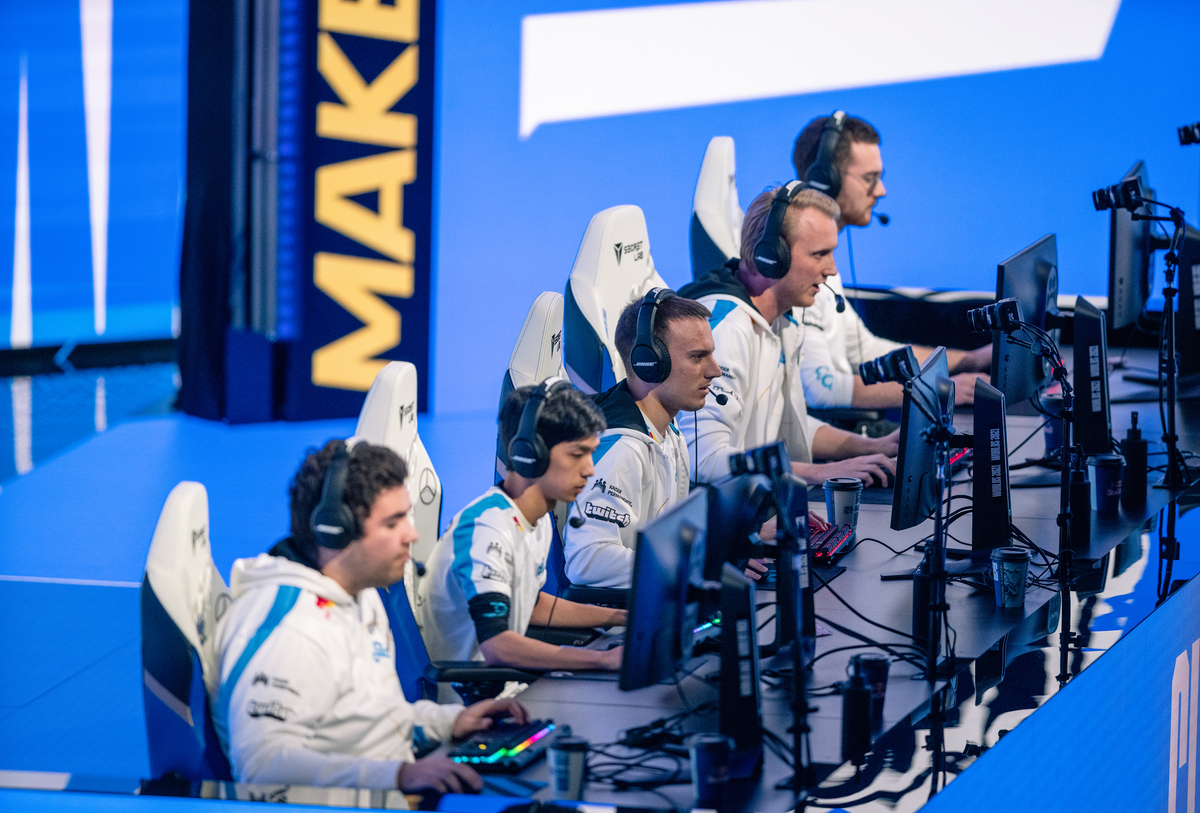 Cloud9 qualify for Worlds 2021 knockout stage after tiebreaker win over