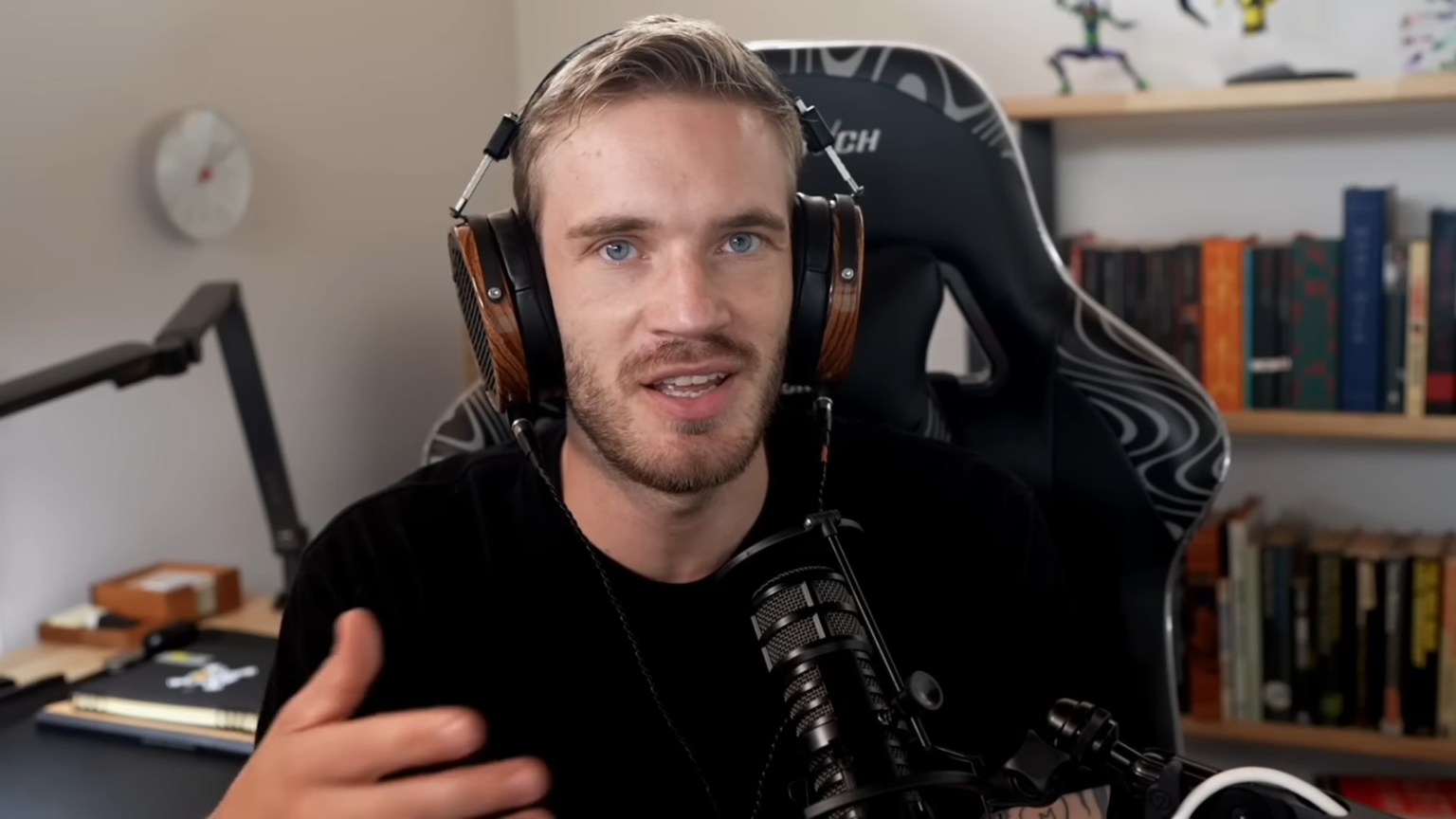 Why Should I Quit Pewdiepie Explains Why He Stayed On Youtube After His Retirement Dot 9743