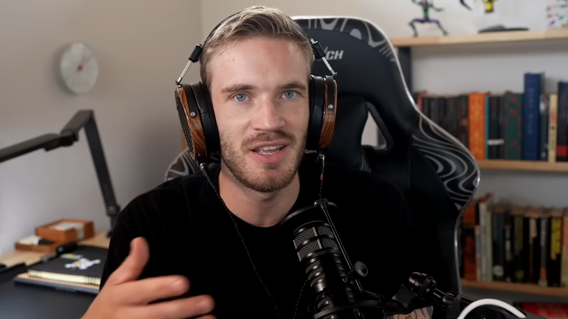Why Should I Quit Pewdiepie Explains Why He Stayed On Youtube After His Retirement Dot 7400