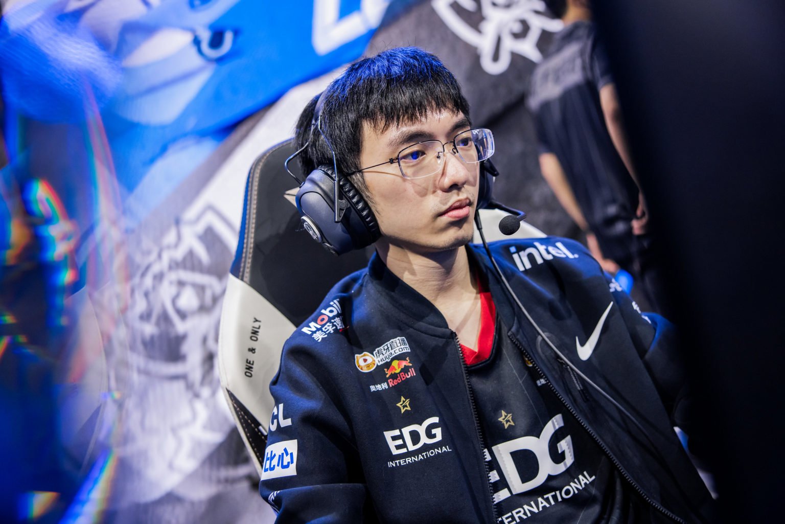 EDG claim another Worlds scalp after dumping Fnatic out of groups, help ...