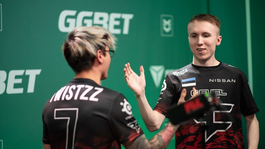 Ropz and Twistzz celebrating a FaZe win at PGL Antwerp Major 2022.